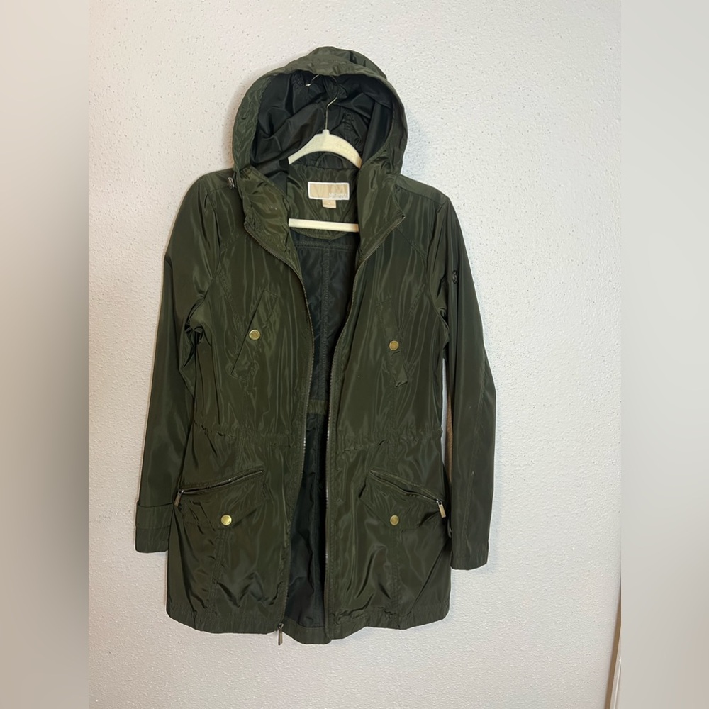 MICHAEL KORS OLIVE GREEN LIGHTWEIGHT Size S